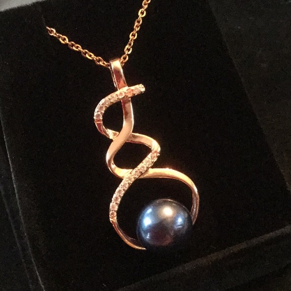 Gems & Minerals Jewelry - Genuine Tahitian Pearl, Rose Gold Pendant